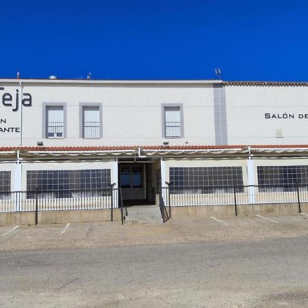 Hotel Rural La Teja Segura de Leon ภายนอก รูปภาพ