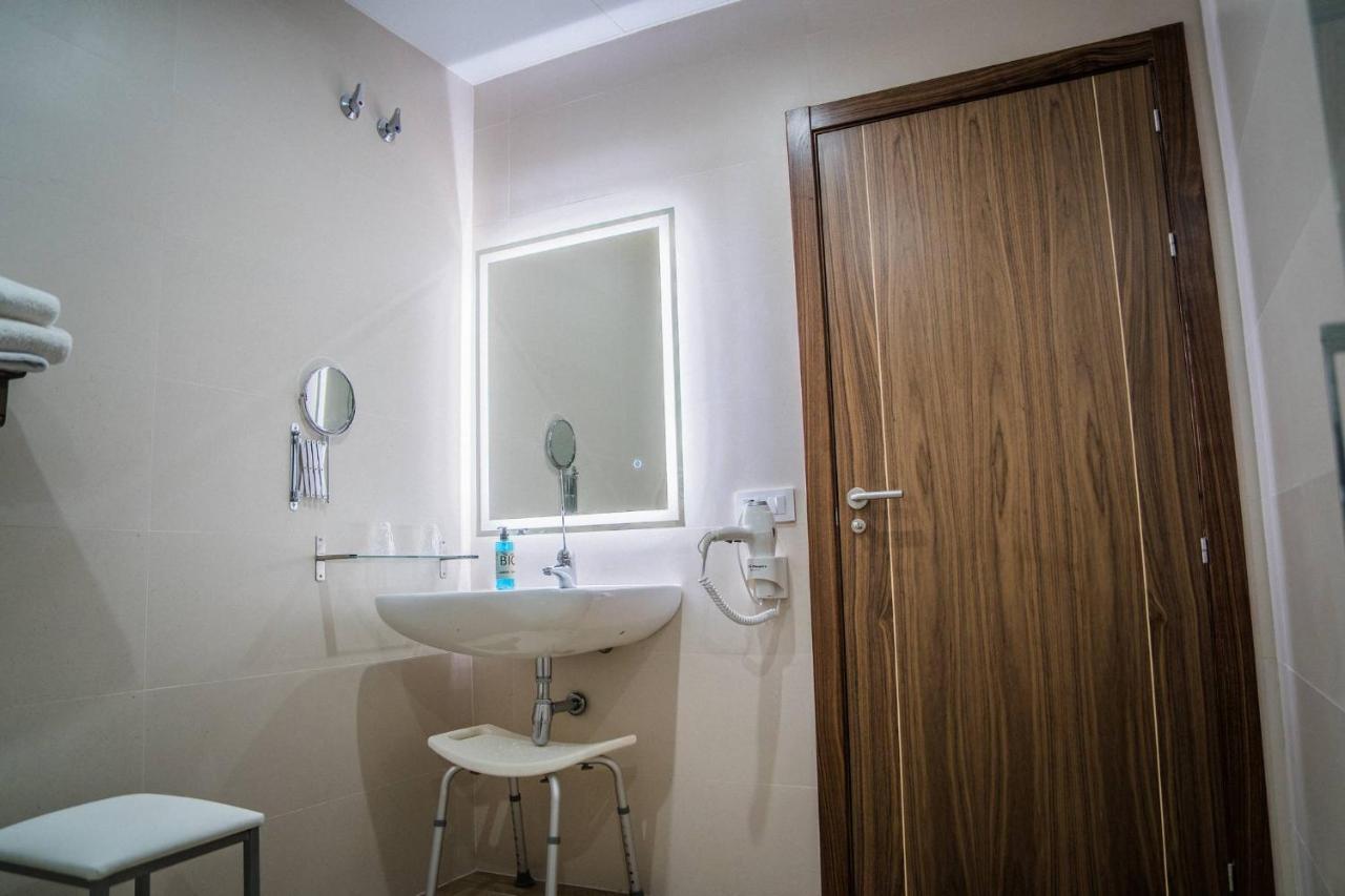 Hotel Rural La Teja Segura de Leon ภายนอก รูปภาพ